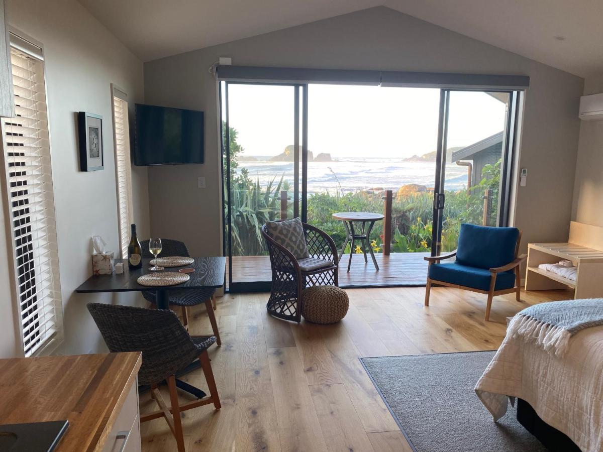 The Bay House Beachfront Accommodation Cape Foulwind Exterior photo