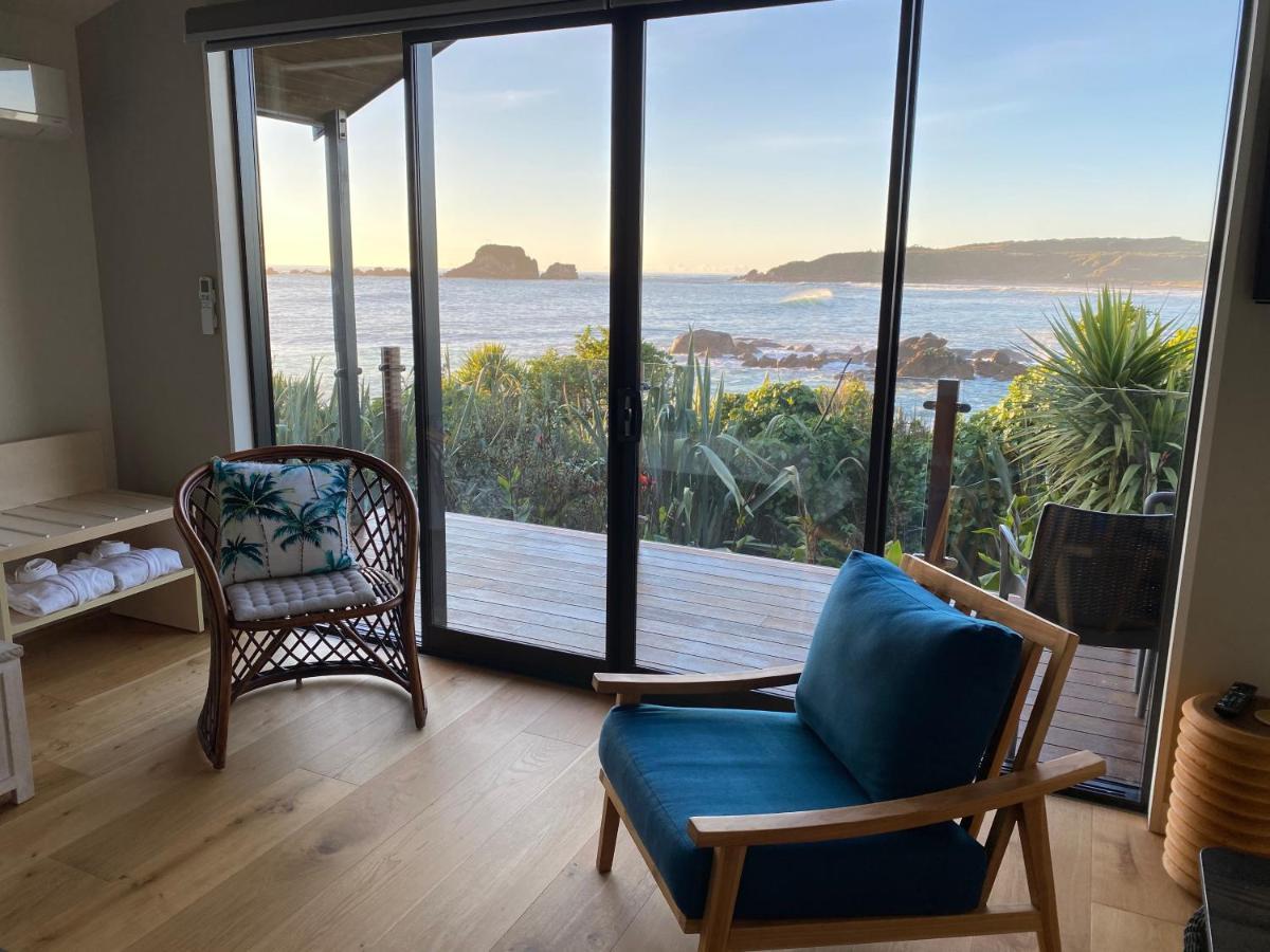 The Bay House Beachfront Accommodation Cape Foulwind Exterior photo