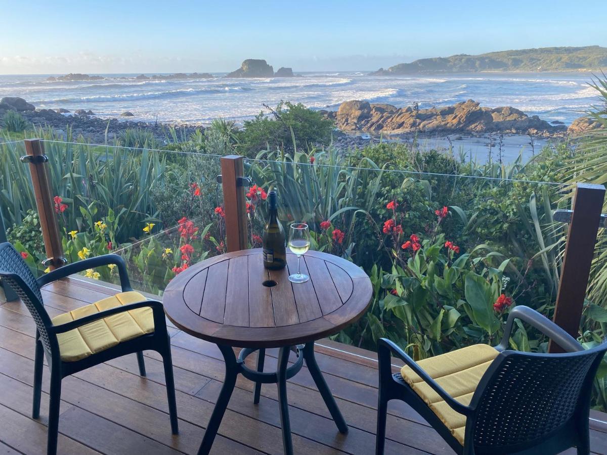 The Bay House Beachfront Accommodation Cape Foulwind Exterior photo