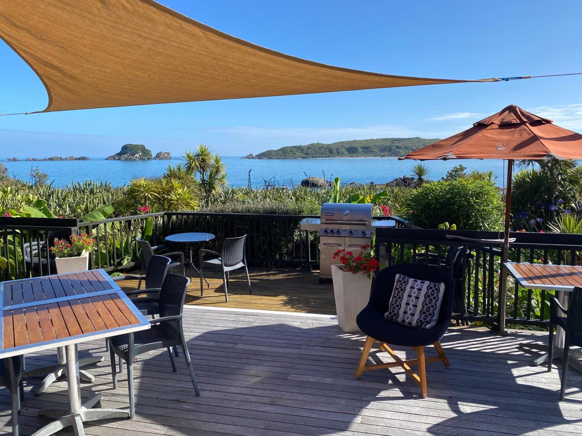 The Bay House Beachfront Accommodation Cape Foulwind Exterior photo